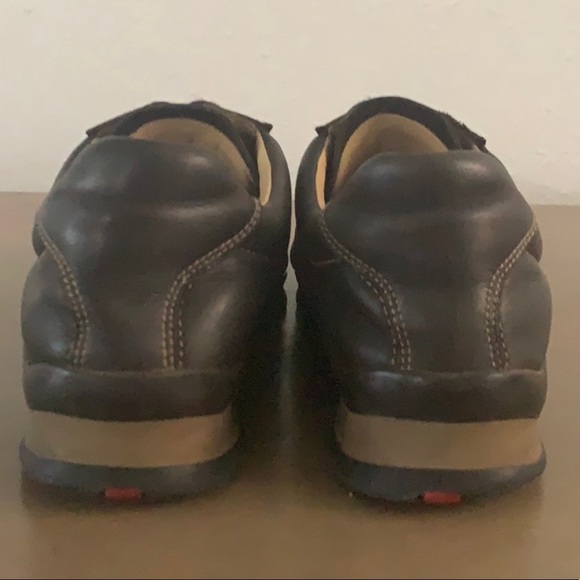 Authentic Prada vintage signature brown leather sneakers 8 - Picture 5 of 8